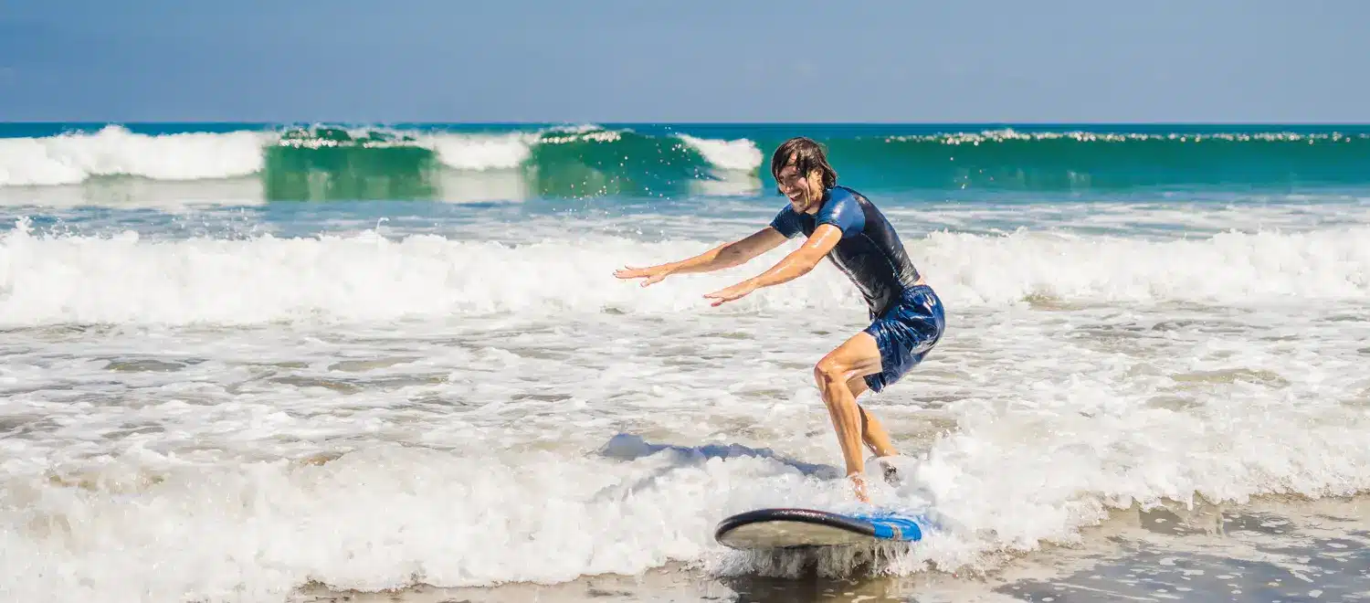apprendre le surf a bali